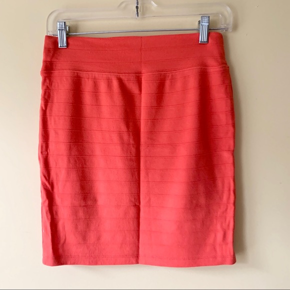 Forever 21 Coral Pink Mini Skirt - Picture 2 of 4